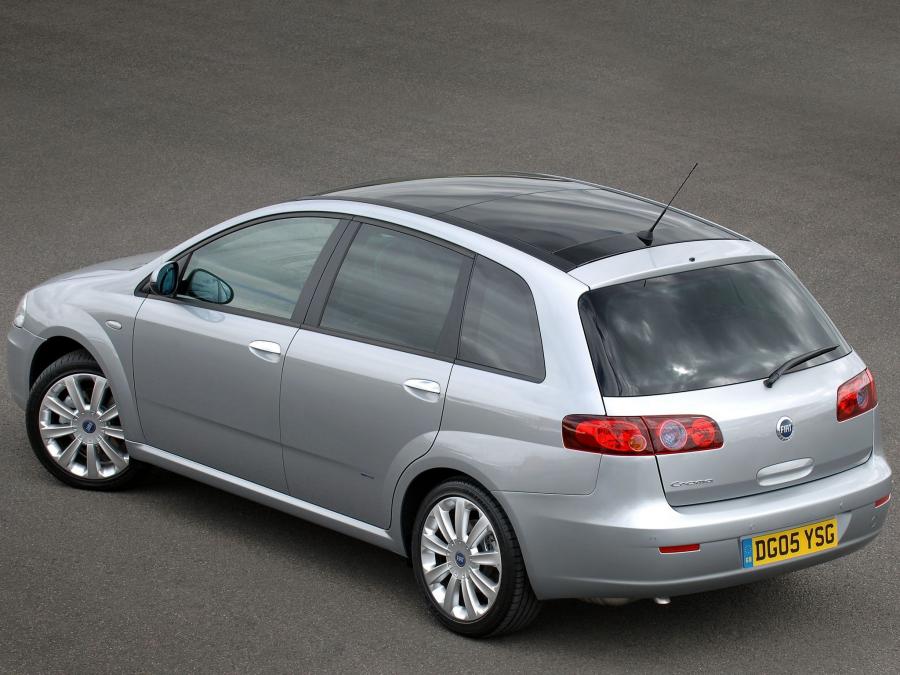  Fiat Croma 2005 года  (UK) (фото 7 из 16)